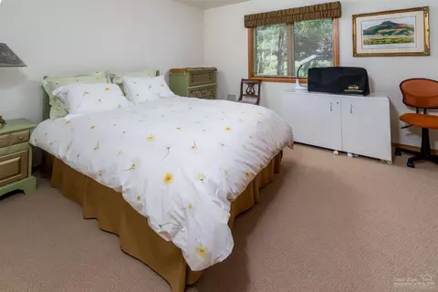 19551 Green Lakes Loop, Bend, OR 97702 photo 11