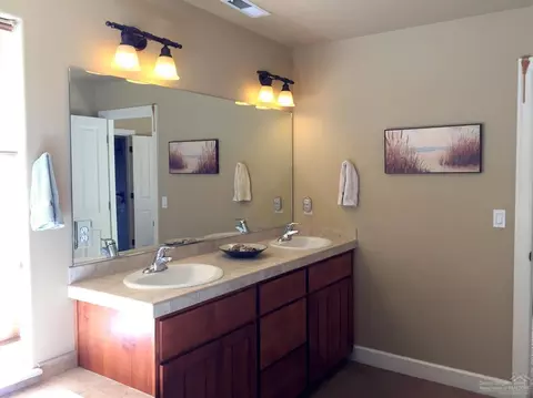 19829 Copernicus Ave, Bend, OR 97702 photo 11