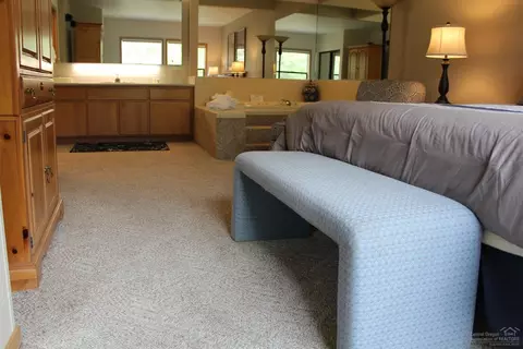 57407 Beaver Ridge Loop, Sunriver, OR 97707 photo 19