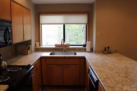 57407 Beaver Ridge Loop, Sunriver, OR 97707 photo 7