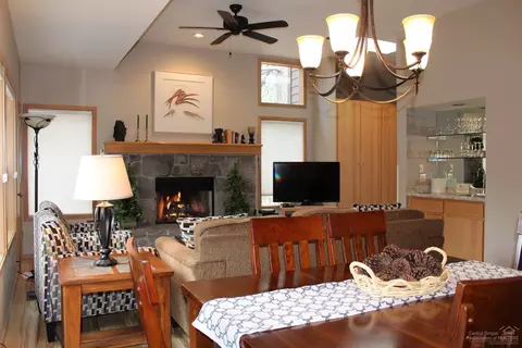 57407 Beaver Ridge Loop, Sunriver, OR 97707 photo 8