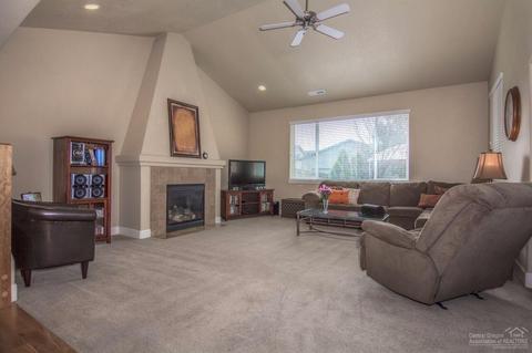 20753 Kilbourne Loop, Bend, OR 97701 photo 6