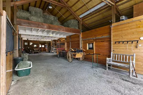 63895 Johnson Rd, Bend, OR 97703 photo 19