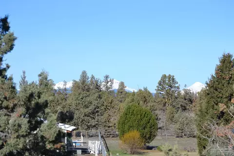 63037 Terry Dr, Bend, OR 97701 photo 21