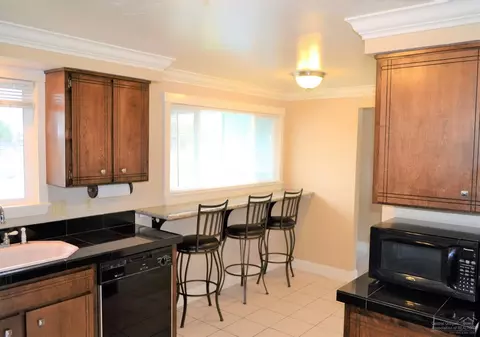 63037 Terry Dr, Bend, OR 97701 photo 5
