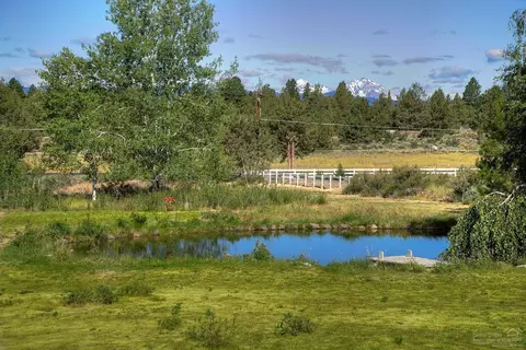 61116 Billadeau Rd, Bend, OR 97702 photo 3