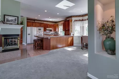 61116 Billadeau Rd, Bend, OR 97702 photo 10