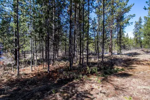 16696 Gross Dr, Bend, OR 97707 photo 2