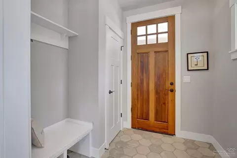 1841 NW Fields St, Bend, OR 97703 photo 3