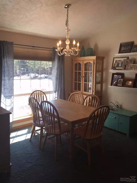 16022 Amber Ln, La Pine, OR 97739 photo 7