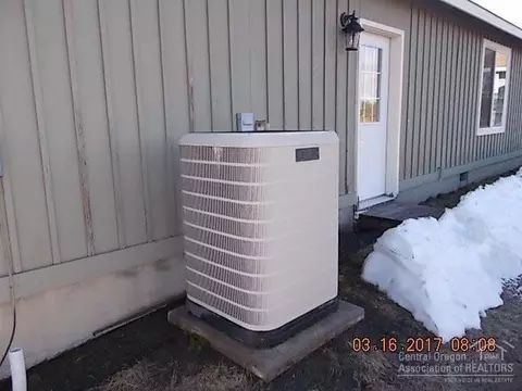 16606 Serpentine Dr, La Pine, OR 97739 photo 16