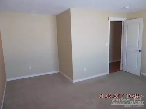 16606 Serpentine Dr, La Pine, OR 97739 photo 11