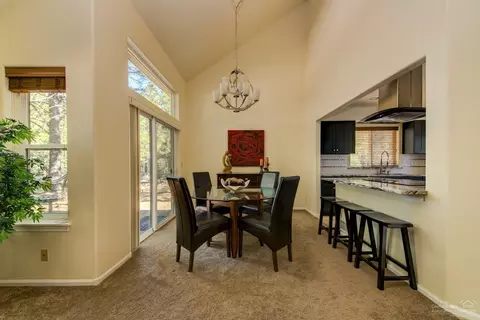 18925 Baker Rd, Bend, OR 97702 photo 9