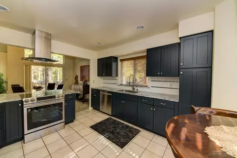 18925 Baker Rd, Bend, OR 97702 photo 13