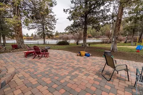 19944 Elm Ln, Bend, OR 97703 photo 18