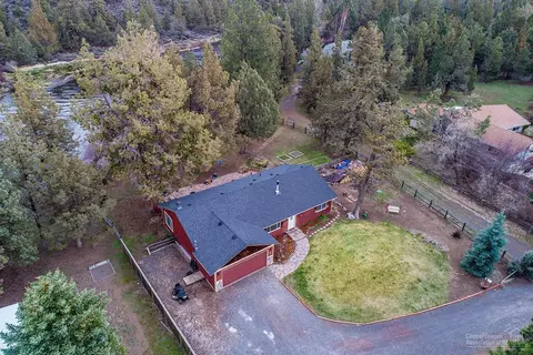 19944 Elm Ln, Bend, OR 97703 photo 24
