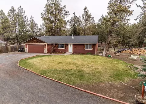 19944 Elm Ln, Bend, OR 97703 photo 1