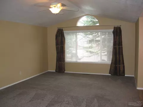 1865 NE Windy Tree Ct, Bend, OR 97701 photo 6