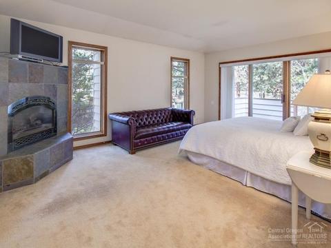 60643 Thunderbird Ct, Bend, OR 97702 photo 15