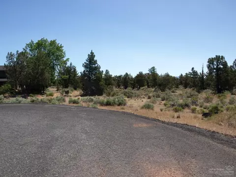 23179 Tumbleweed Dr, Bend, OR 97701 photo 5
