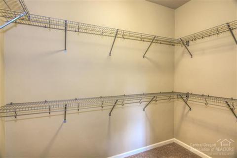 60479 Hedgewood Ln, Bend, OR 97702 photo 11