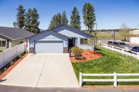 16405 Heath Dr, La Pine, OR 97739 photo 2