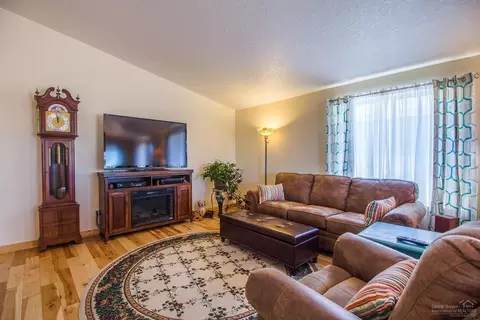 16405 Heath Dr, La Pine, OR 97739 photo 5