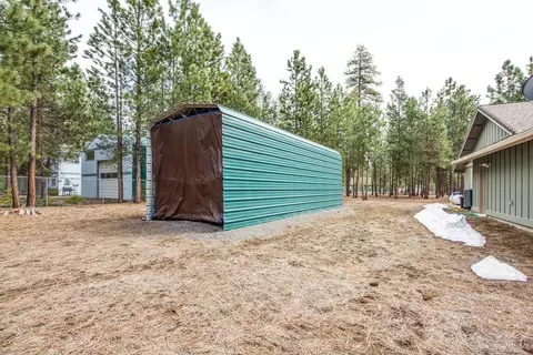 52078 Foxtail Rd, La Pine, OR 97739 photo 18