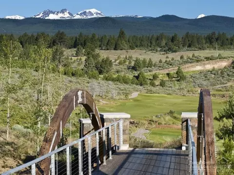 61474 Hawk Ct, Bend, OR 97702 photo 12
