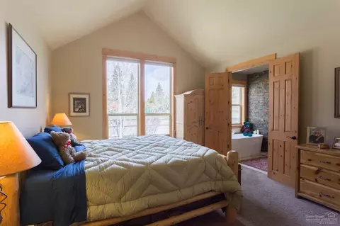 19537 Sugar Mill Loop, Bend, OR 97702 photo 8