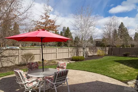19537 Sugar Mill Loop, Bend, OR 97702 photo 13