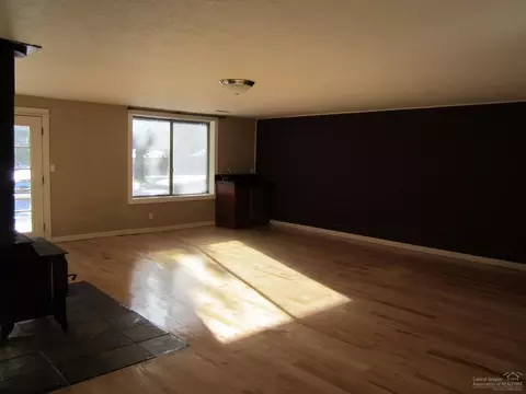20295 Rae, Bend, OR 97702 photo 5