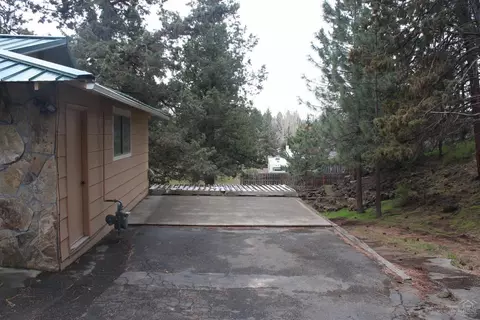 20295 Rae, Bend, OR 97702 photo 13