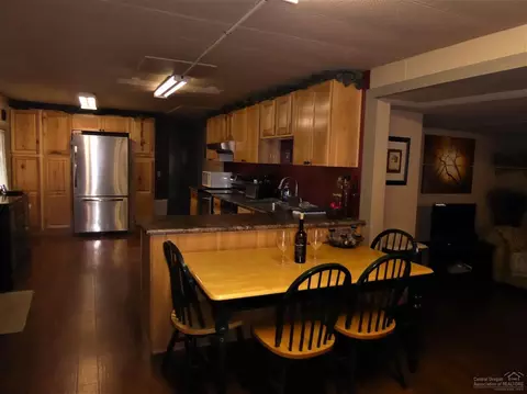 15910 Deedon Rd, La Pine, OR 97739 photo 3