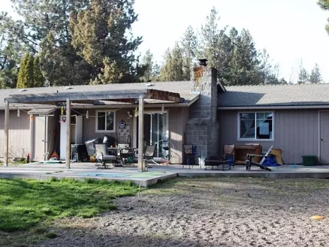 20389 Rae, Bend, OR 97702 photo 9