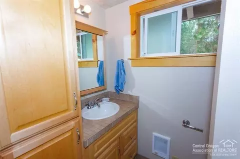 14815 White Pine Way, La Pine, OR 97739 photo 17