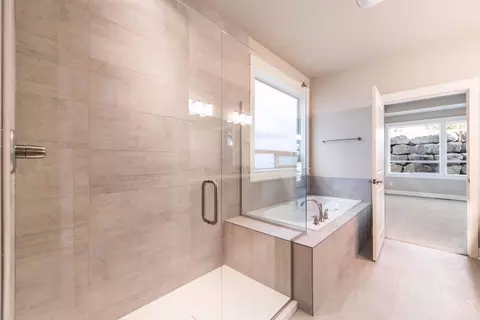 61072 SE Stari Most Loop, Bend, OR 97702 photo 11