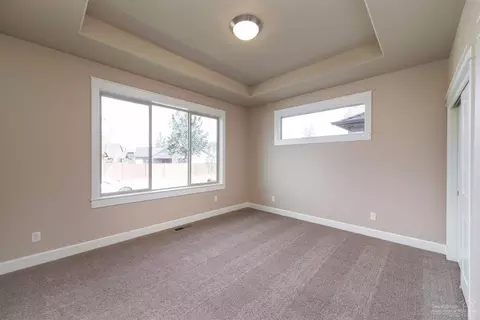 61072 SE Stari Most Loop, Bend, OR 97702 photo 12