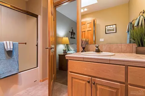 57972 Cypress Ln, Sunriver, OR 97707 photo 13
