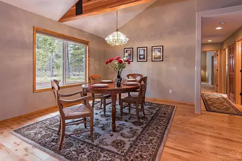 57972 Cypress Ln, Sunriver, OR 97707 photo 7