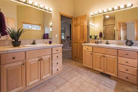 57972 Cypress Ln, Sunriver, OR 97707 photo 11
