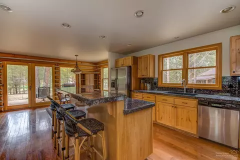 15030 Fall River Dr, Bend, OR 97707 photo 7