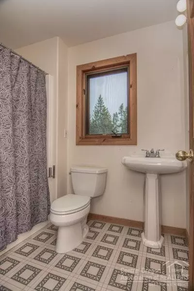 55613 Wagon Master Way, Bend, OR 97707 photo 21