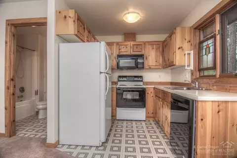 55613 Wagon Master Way, Bend, OR 97707 photo 20