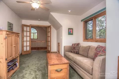 55613 Wagon Master Way, Bend, OR 97707 photo 16