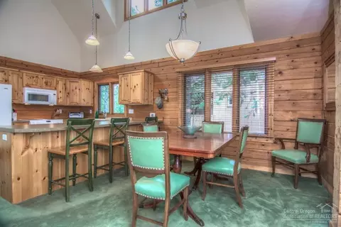 55613 Wagon Master Way, Bend, OR 97707 photo 5