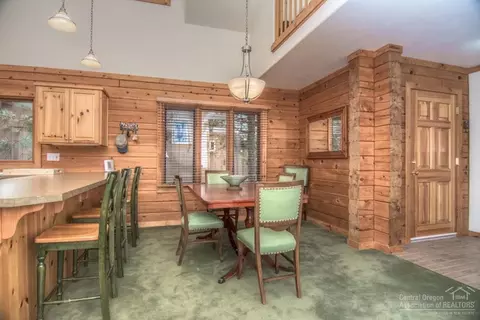 55613 Wagon Master Way, Bend, OR 97707 photo 4