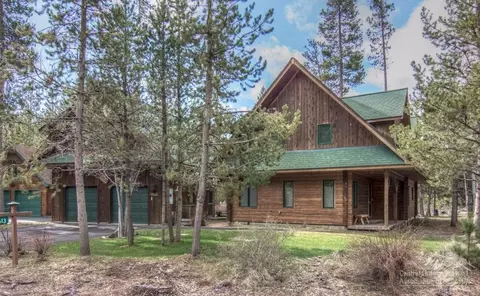 55613 Wagon Master Way, Bend, OR 97707 photo 1