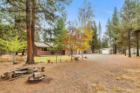 52940 Snow Flake Ln, La Pine, OR 97739 photo 3