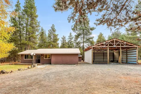 52940 Snow Flake Ln, La Pine, OR 97739 photo 2